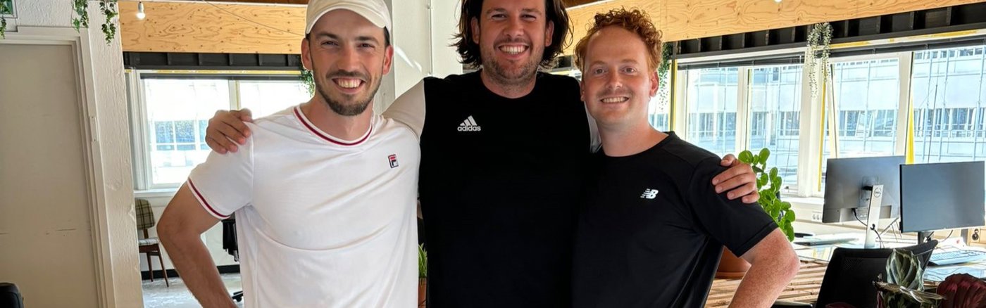 Drie mensen van De Nieuwe Gevers samen