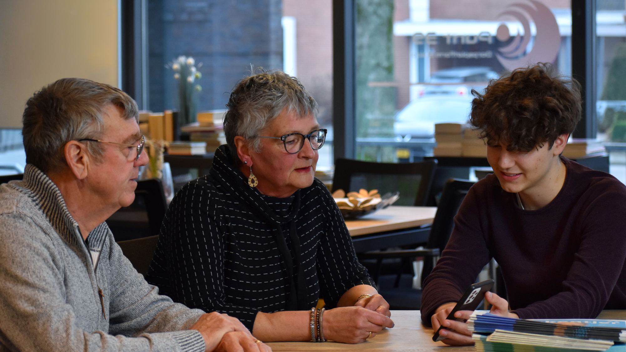 Stichting Jongeren Voor Ouderen